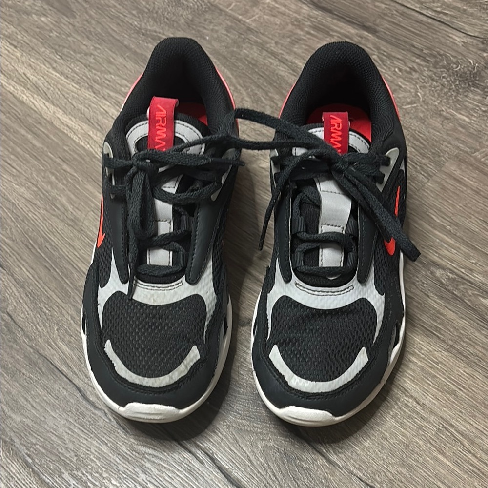 Nike Boys Air Max Bolt CW1626-005 Gray Running Shoes Sneakers Size 4y
